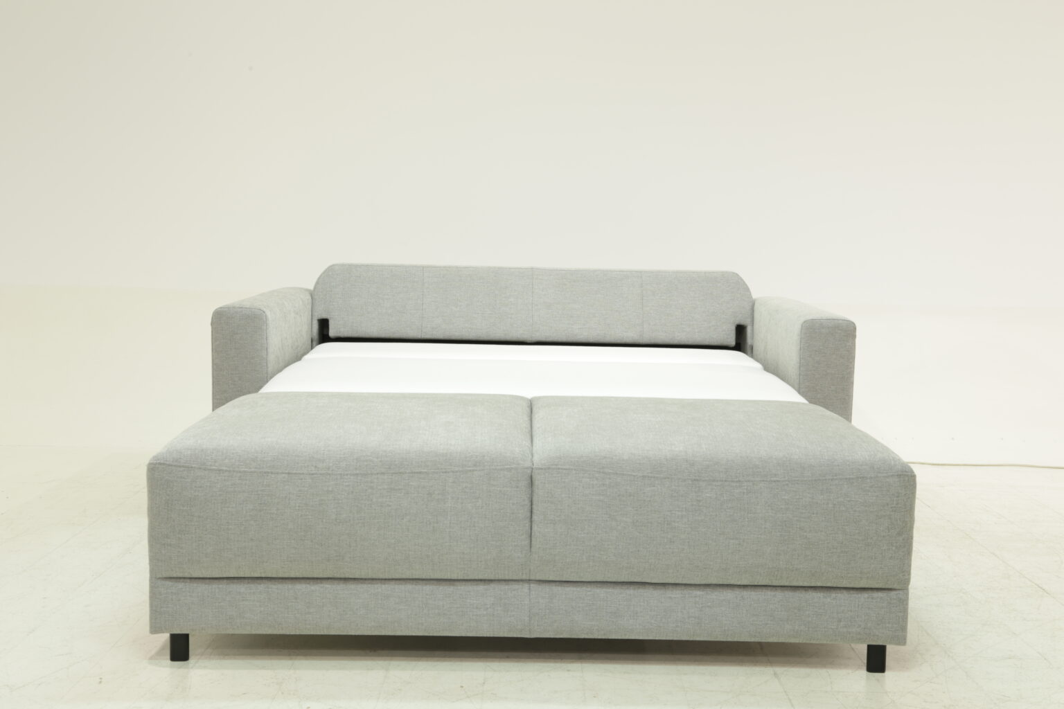 Belton Queen Sofa